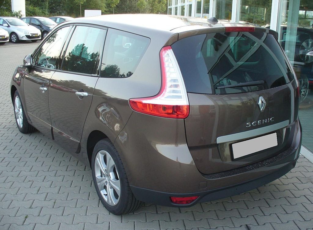 Scrap Familiar Van Car